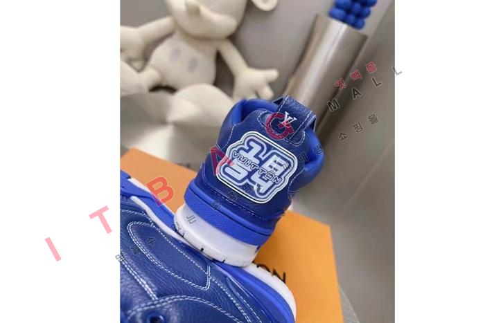 ̺ YF3690-5   