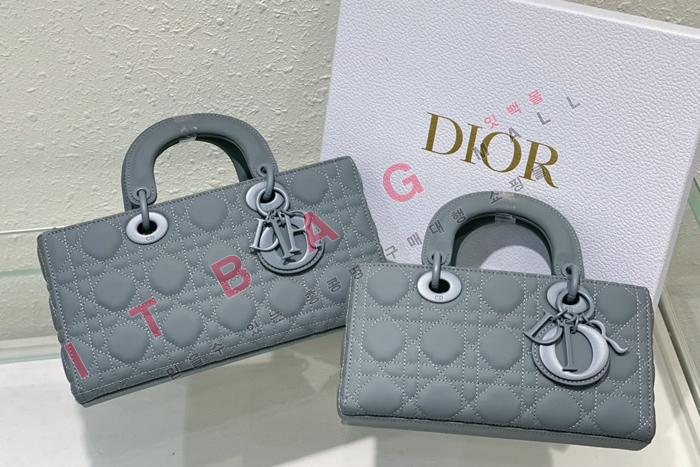   ̵ /̵  D-̹ DR90298-3