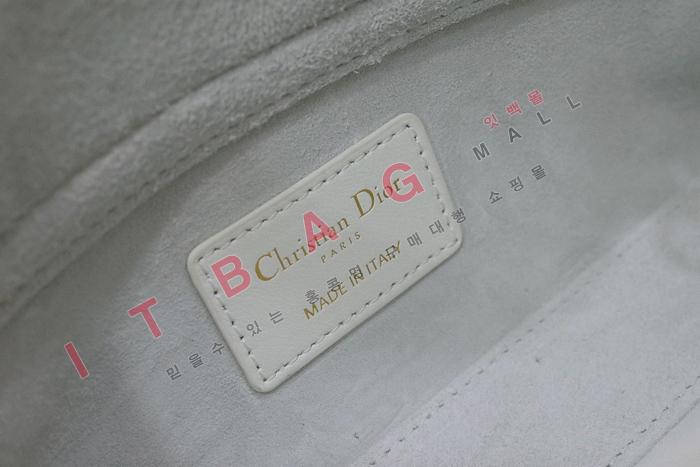  ̵   D-̹ DR90299-1