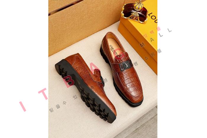 ̺   MYB7623