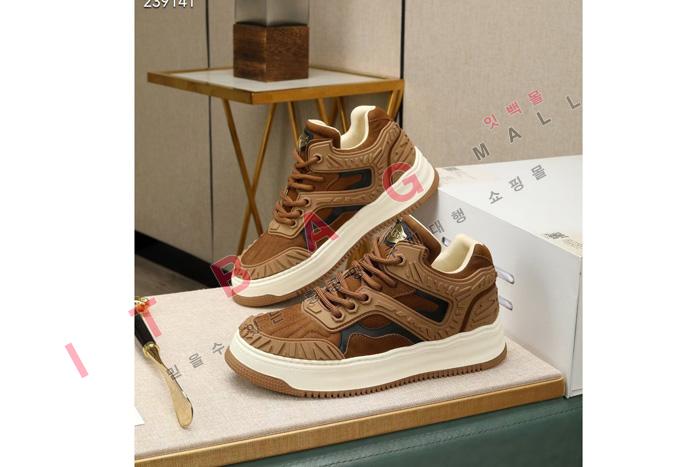 UGG  Ŀ  MYB7631