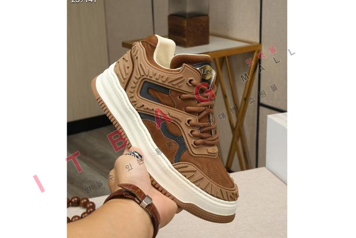 UGG  Ŀ  MYB7631