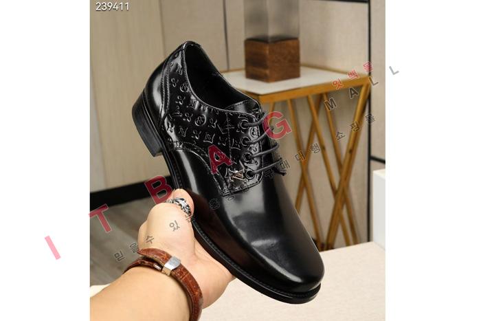 ̺    MYB9033