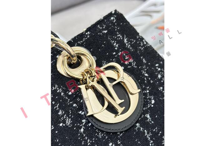  ̵ ̵ D-̹  DR90322