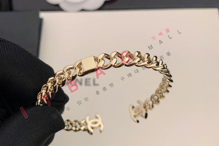    SY4768
