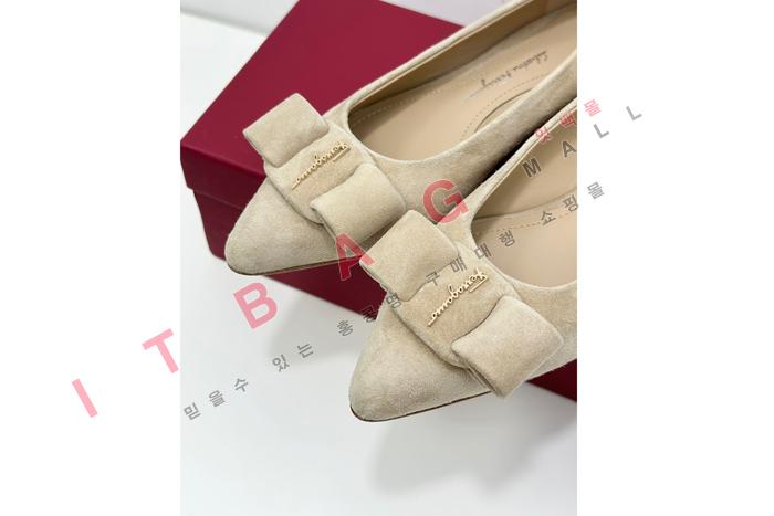 ䷹ ䷹   YIBU1936-1     2CM