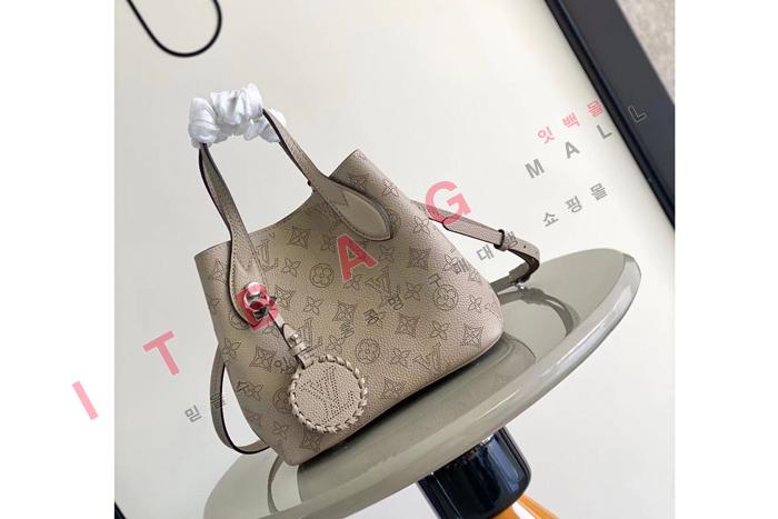 ̺  PM   M21848 
