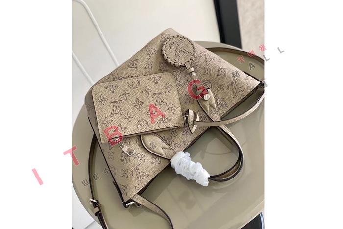 ̺  PM   M21848 
