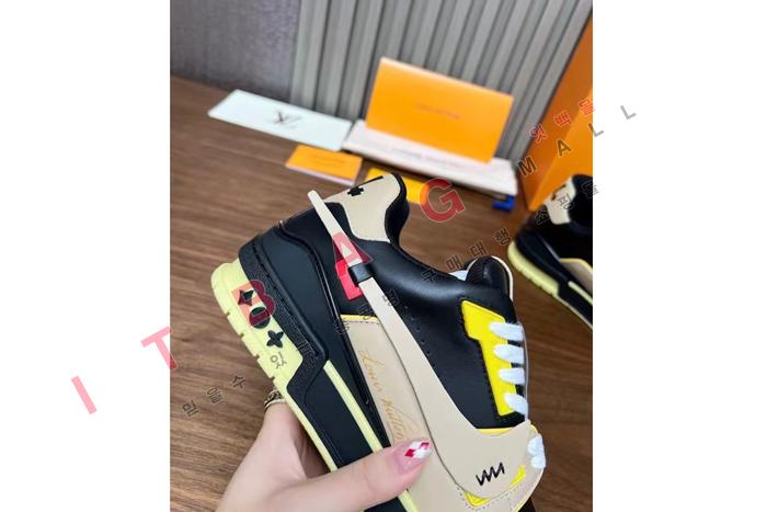 ̺ YF7368    
