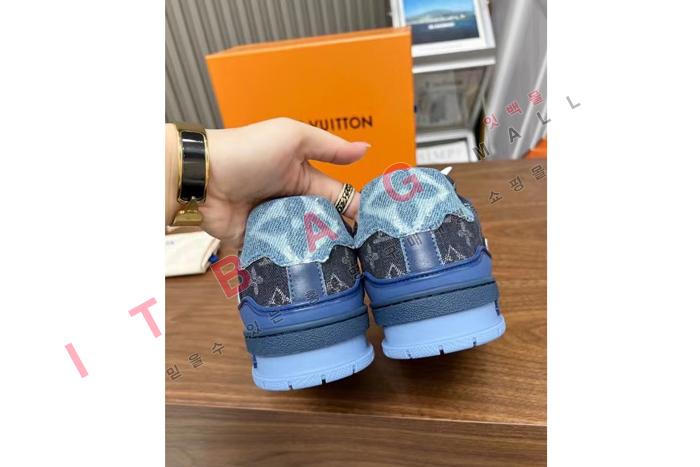 ̺ YF7369    