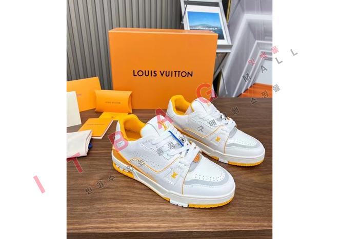 ̺ YF7370    