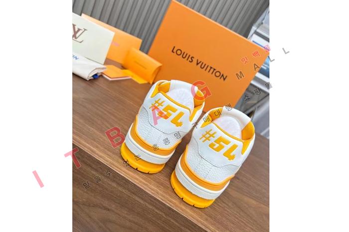 ̺ YF7370    