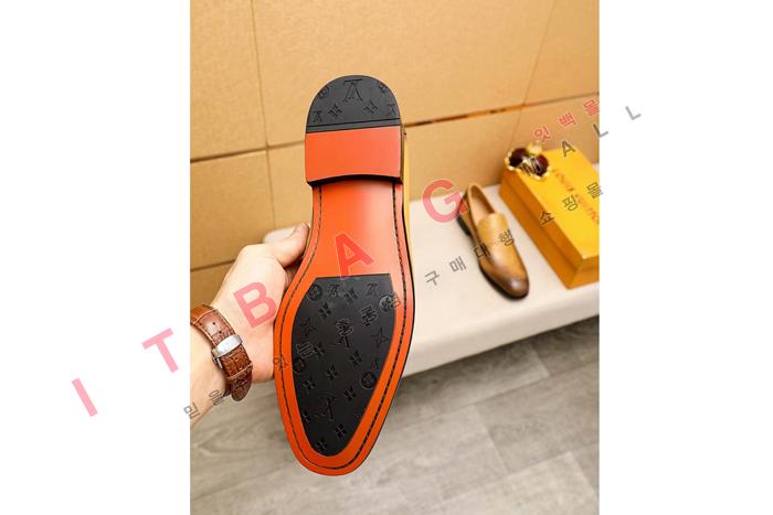 ̺    MYB7373