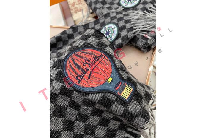 ̺ ī    AMY56296 ()
