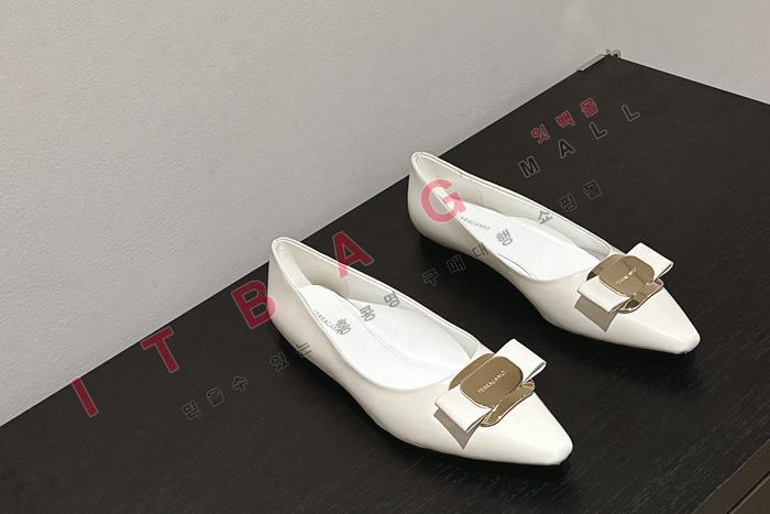 ䷹     YIBU1971-1 