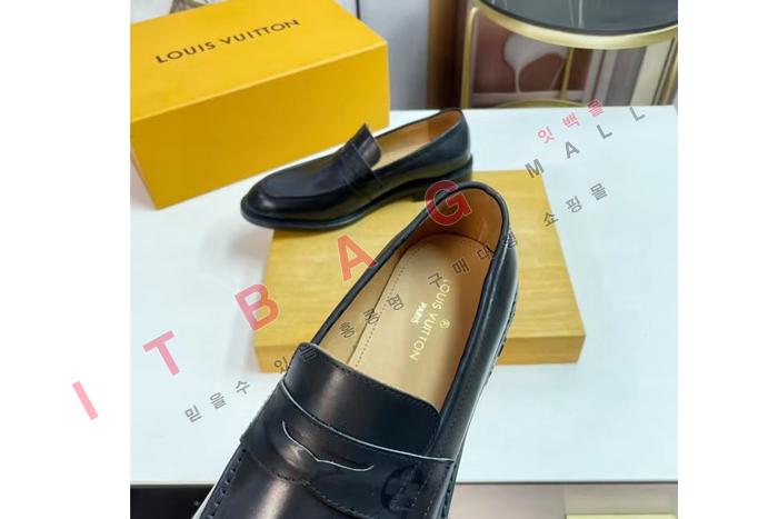 ̺    YF6048