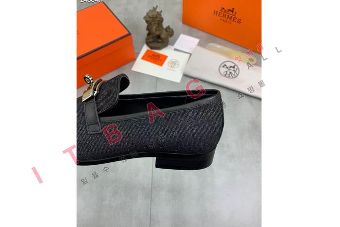 ޽    MYB4226