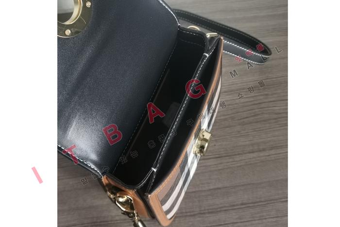   ں   BU70113-3