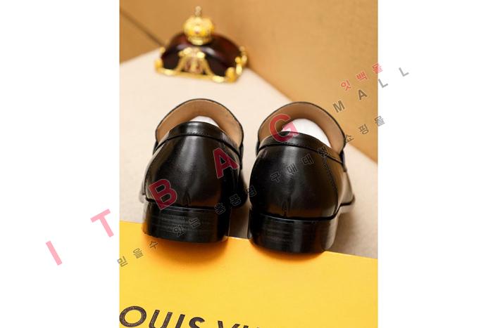 ̺    MYB0617