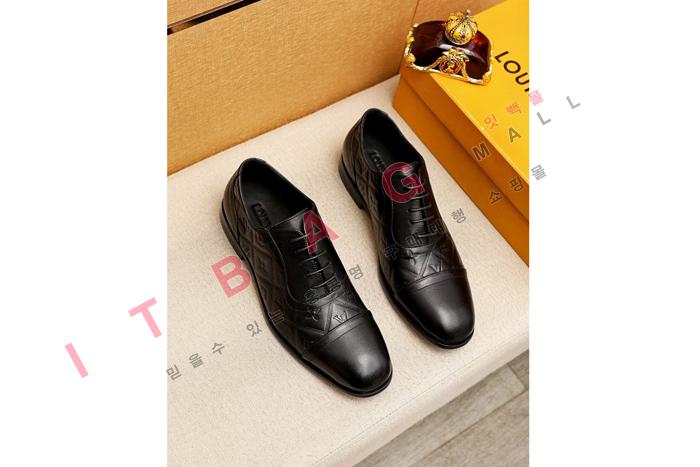 ̺   MYB6069