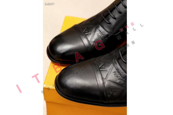 ̺   MYB6069