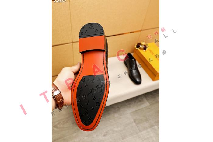 ̺   MYB6069
