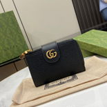   G   739498