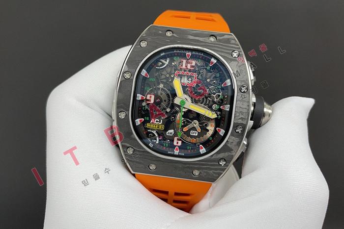     RM62-01   HT6068