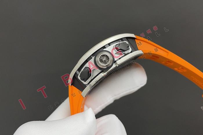     RM62-01   HT6068