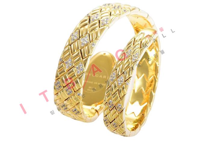 Ұ SERPENTI  Ʈ  HT6074