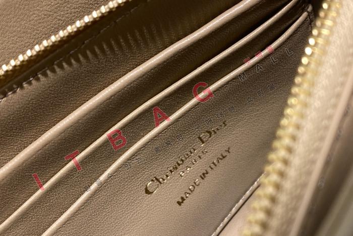  Caro Every Dior Ŀġ  DR9032-1