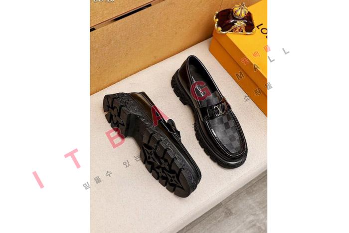 ̺   MYB6042