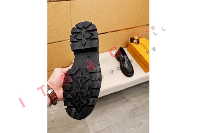 ̺   MYB6042