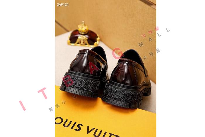 ̺   MYB6043