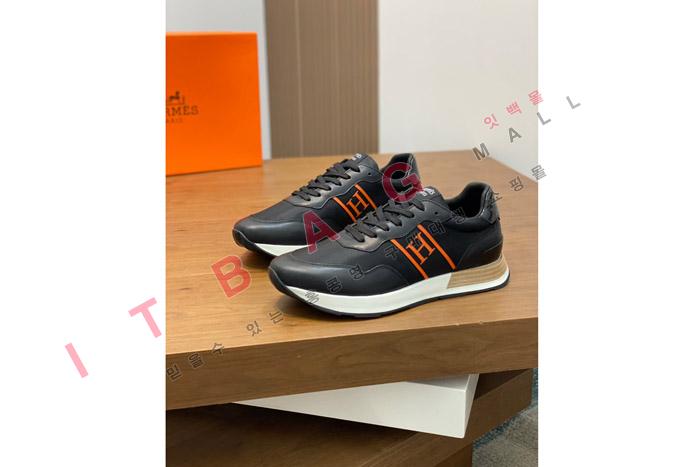 ޽ YF0326-4