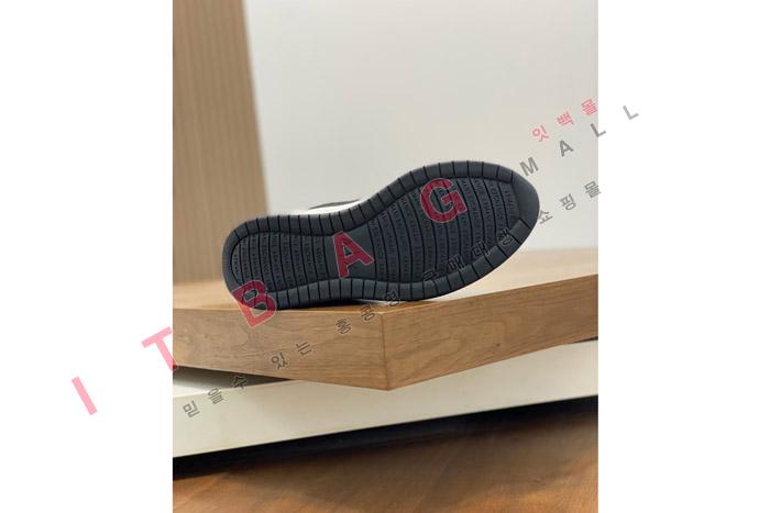 ˸ YF0327