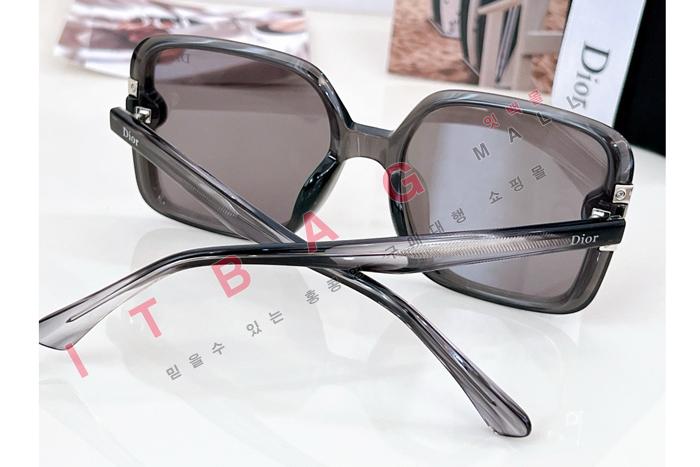  ۶   BS6529 4÷)