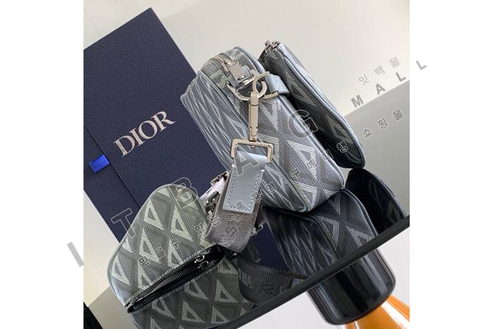  Saddle Ʈ Ŀġ  DR9040-3