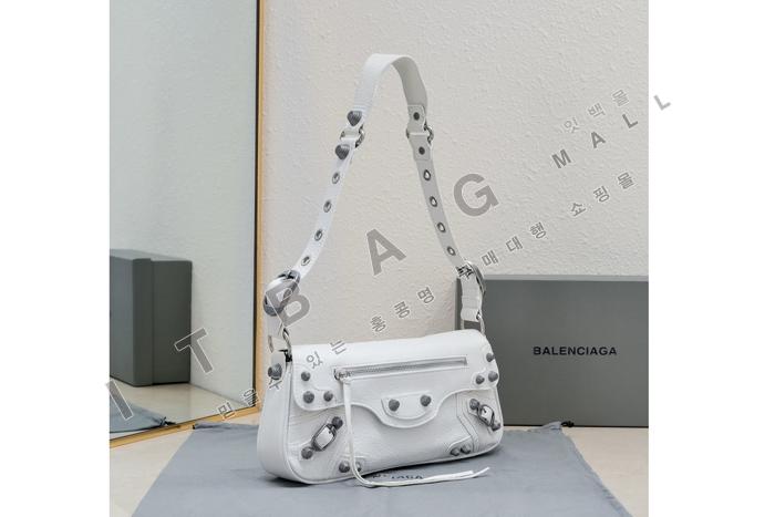 ߷þư   ī    GA2037-1