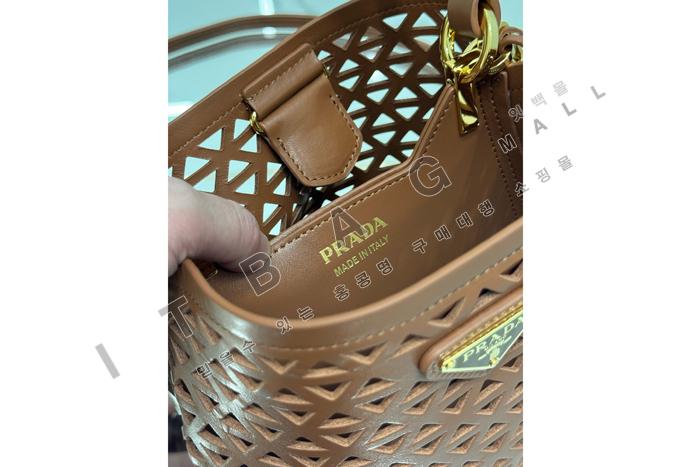  Panier  ƾƿ  ̴  1BA217-5