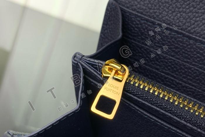 ̺     M81049