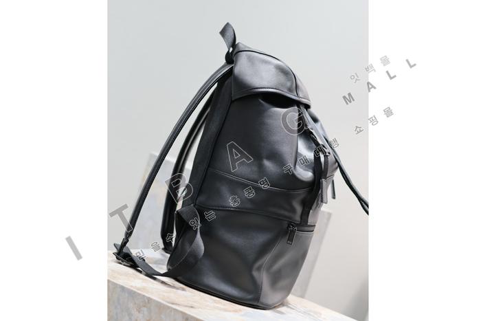 Իζ SAINT LAURENT   765285