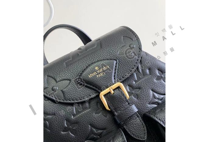 ̺   M47072-2
