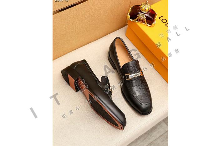 ̺    MYB6135