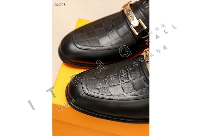 ̺    MYB6135