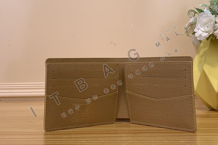 ̺     M83486-2