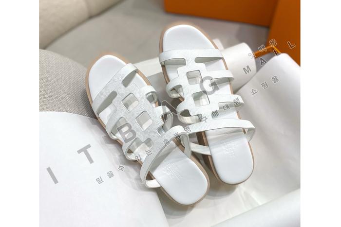 ޽ lsabella 30   YIBU1757    7CM