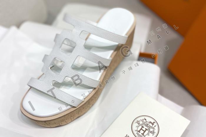 ޽ lsabella 30   YIBU1757    7CM