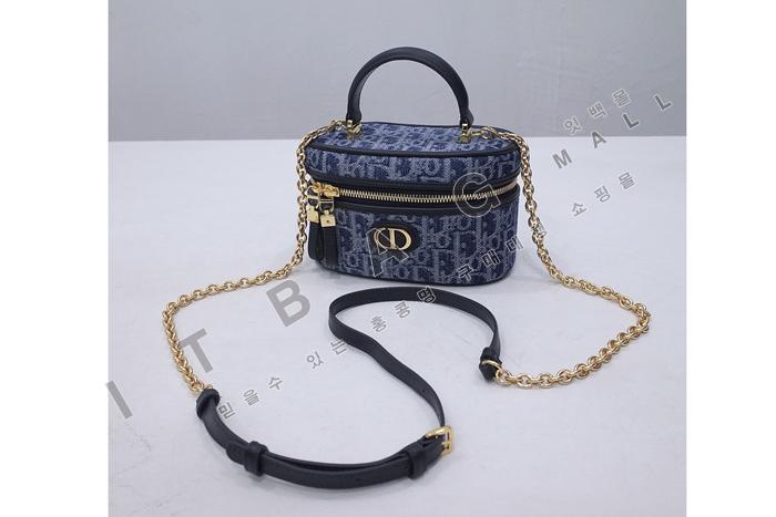  30 Montaigne ̴ Ƽ ̽  DR9103  24/Ż