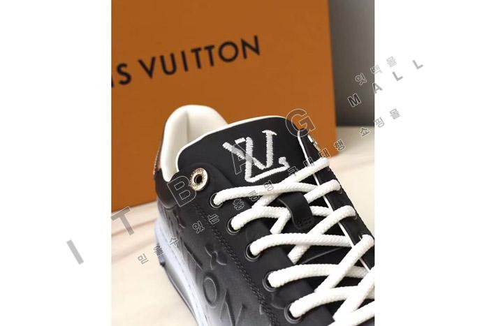 ̺   Ŀ  YF9617